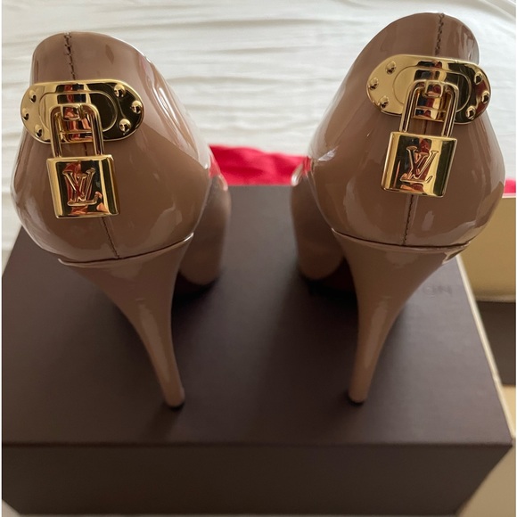 Women’s Louis Vuitton “oh really” high heels - Picture 4 of 9